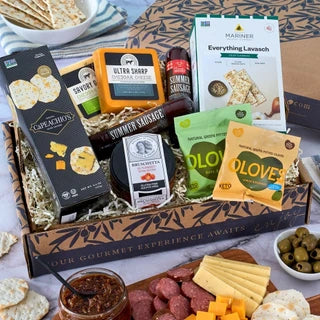 Deluxe Gourmet: Meat & Cheese Gift