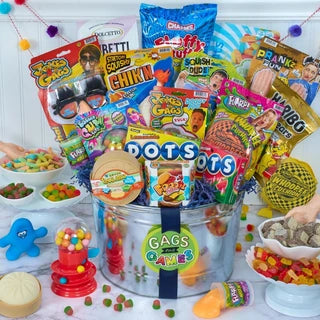 Deluxe Gags & Games: Candy & Toy Bucket